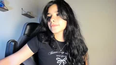 Sara online show from November 17, 5:08 am