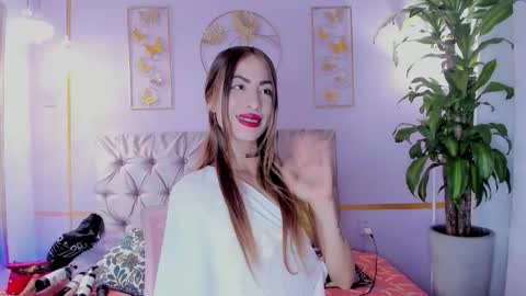 sharktitiare_ online show from December 3, 3:09 am