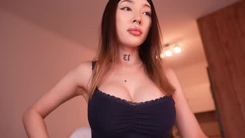 Sharlin  online show from April 8, 12:46 am