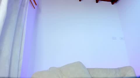 Hi fiends ---- I usually start online from Monday to Friday from 1000 am Saturdays and Sundays at 600 am Colombia time online show from March 17, 3:49 pm