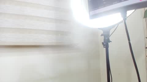 Snapshot of sharlott_kiss chatting on January 18, 11:54 am Sharlott online show from January 18, 11:54 am