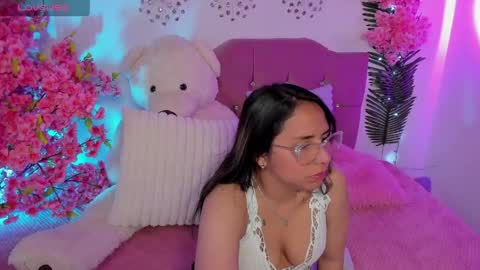 Sharon online show from May 17, 3:00 pm