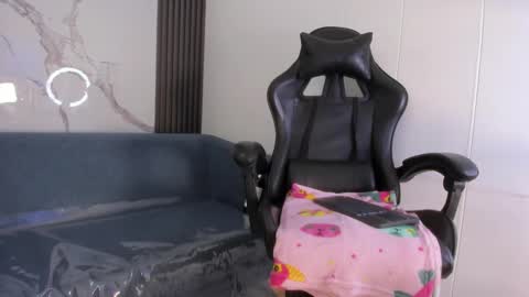 Shauna online show from February 9, 5:10 am