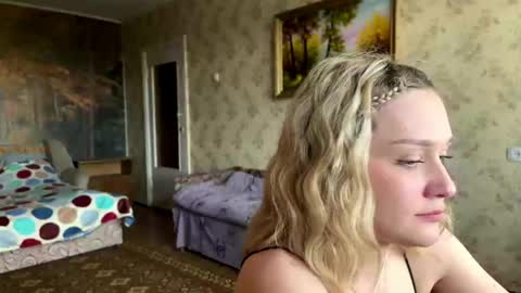 Lilith online show from May 8, 1:03 pm