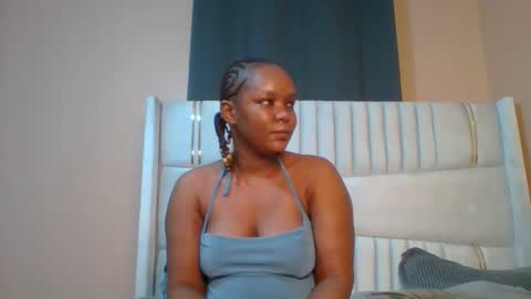 Snapshot of shay_diva chatting on October 2, 9:31 pm Shay diva online show from October 2, 9:31 pm