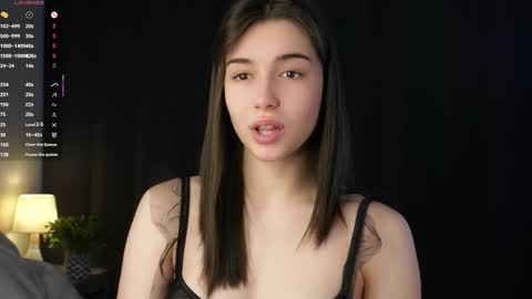 Tessa online show from April 11, 2:39 am