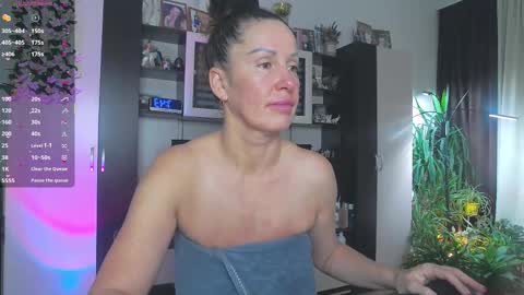 Sheila GMT 2 Tuesday Wednesday Friday Saturday Sunday- 8  5  online show from February 3, 4:43 am