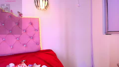 sheilly_brown online show from May 8, 8:10 pm