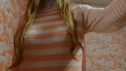 Erika online show from November 12, 1:36 am