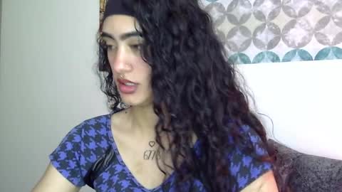 S H E L S Y online show from April 23, 8:33 pm