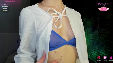 Vivi online show from November 12, 3:32 pm