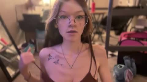 shivvedcl1tt online show from April 21, 2:37 am