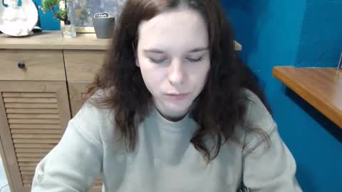 shy_lil online show from December 19, 2:31 pm