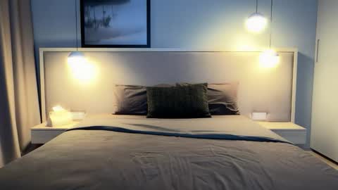 shy_schoolgirl_ online show from December 14, 8:03 pm