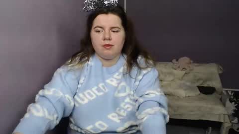 Bethany online show from October 27, 8:43 am