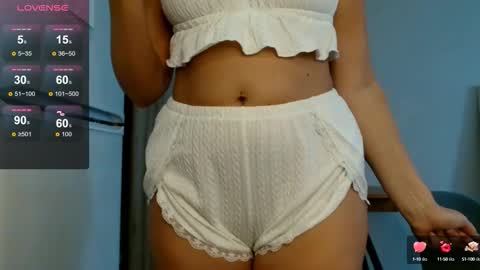 Snapshot of siberian_girl_ chatting on October 6, 5:57 am Eva online show from October 6, 5:57 am