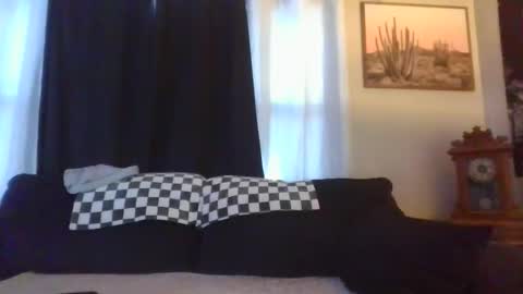 Mrs. St. Patrickk online show from December 17, 4:00 pm