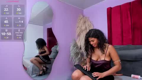 sienna_glow online show from October 23, 1:50 pm