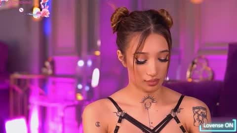 Sienna online show from November 6, 7:09 pm