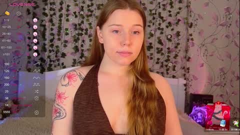 Snapshot of silent_princesses chatting on December 31, 6:48 am Chloe online show from December 31, 6:48 am