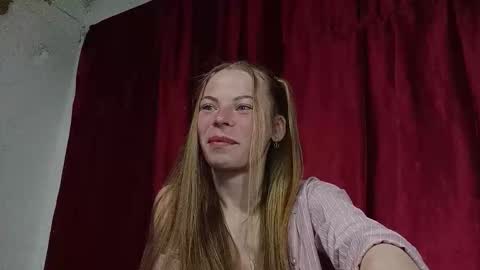 JULIANA online show from March 10, 8:46 pm