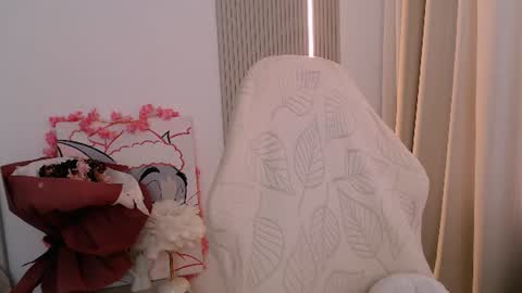 silk_ann online show from June 24, 7:29 am