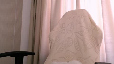 silk_ann online show from June 8, 5:19 am