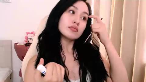silk_ann online show from June 27, 2:01 pm