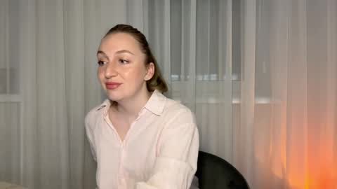 silkyvera online show from April 14, 8:31 pm