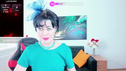 Silvia Wallec online show from February 9, 6:48 am