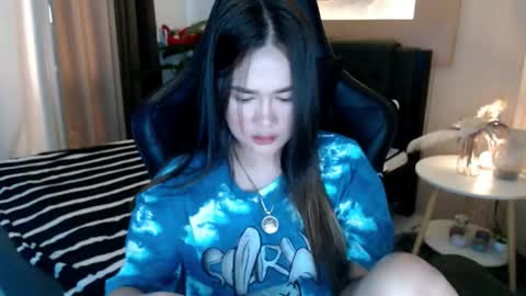 Adrianna Fowler online show from November 7, 2:39 am