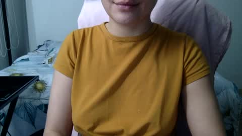 Snapshot of sindrastone chatting on December 15, 8:47 pm Sindra online show from December 15, 8:47 pm