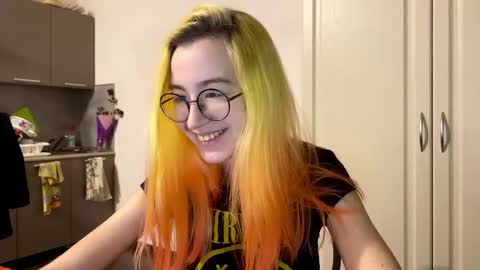 Emily online show from March 17, 5:50 pm