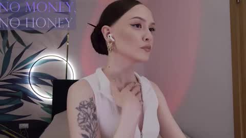 Goddess Sirena online show from March 7, 8:27 pm