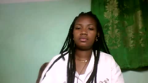 sisih567089 online show from October 5, 5:40 pm