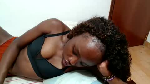 shannie online show from April 12, 11:57 am