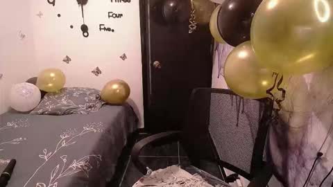 SKARLETH online show from November 5, 4:50 am