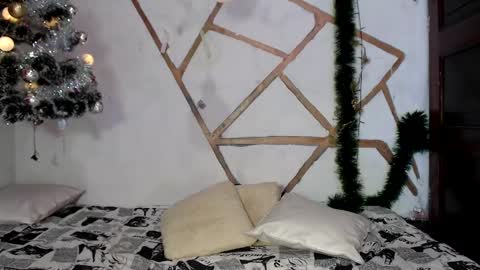  Skarlet  online show from December 18, 2:10 am