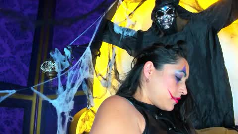 skarlettbarnes online show from October 29, 2:09 pm