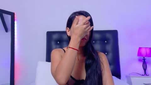 skinny_hottie18 online show from November 26, 4:52 pm