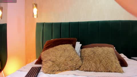 Mila online show from January 5, 4:16 pm