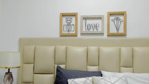 SkinnyGirl online show from December 17, 7:07 pm