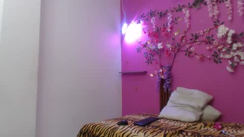 sofia online show from February 12, 1:35 pm