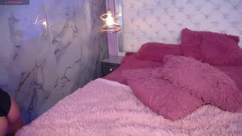 skyler_rouse online show from May 13, 9:20 pm
