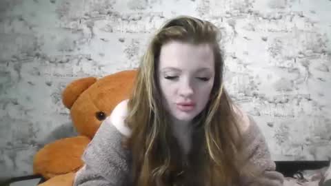 Skyler online show from February 13, 7:04 pm