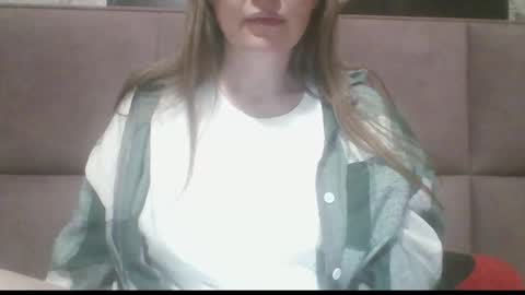 Sladkiegubki online show from November 15, 9:49 pm