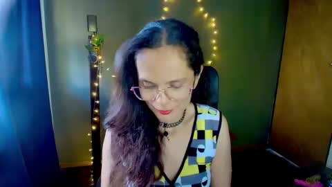 Snapshot of slavefuck chatting on February 10, 9:36 pm SlaveFuck online show from February 10, 9:36 pm