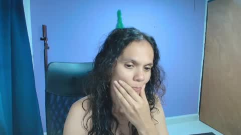 Snapshot of slavefuck chatting on October 9, 11:20 pm SlaveFuck online show from October 9, 11:20 pm