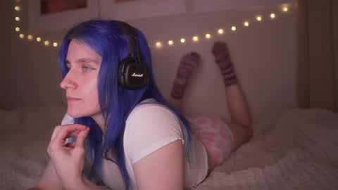 Sonya online show from February 21, 9:00 pm