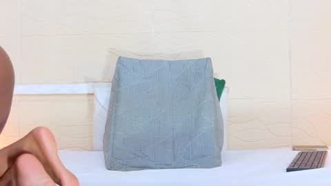 slim_chocobar18 online show from February 18, 12:05 am